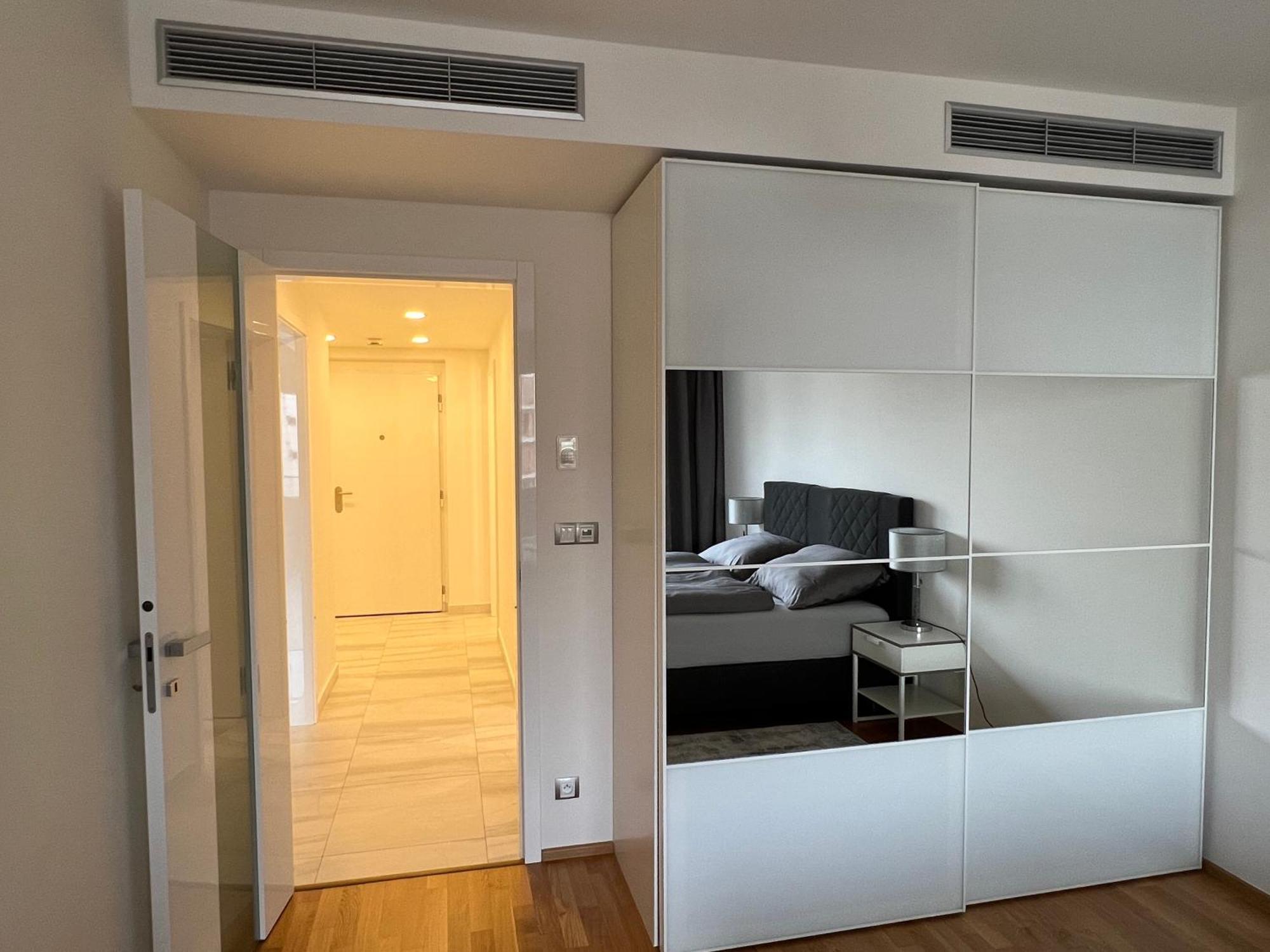 Quiet Apartment In The Centre Прага Экстерьер фото